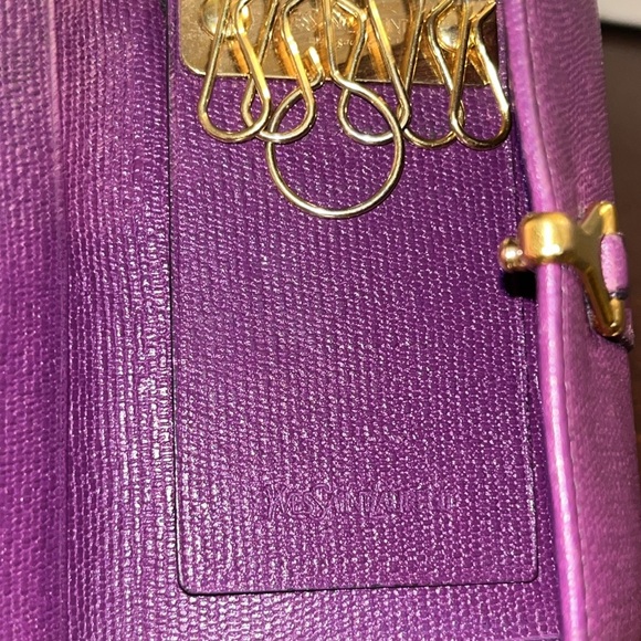 YSL Yves Saint Laurent "Y" 6-ring Leather Key Case in Purple w Gold Hardware EUC - Picture 13 of 17
